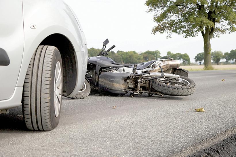 Cinci români mor zilnic în accidente rutiere
