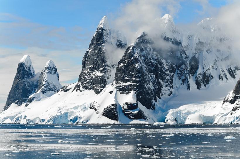  ÎNCĂLZIRE GLOBALĂ. Schimbările climatice ar putea topi un sfert din gheaţa din Antarctica până în 2100