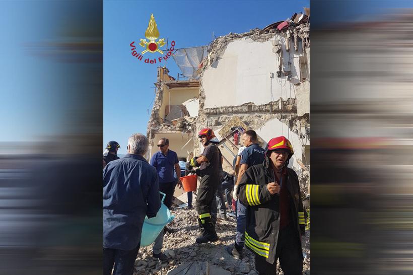 VIDEO - Italia: Opt persoane sunt date dispărute după ce un bloc de 5 etaje s-a prăbușit din senin