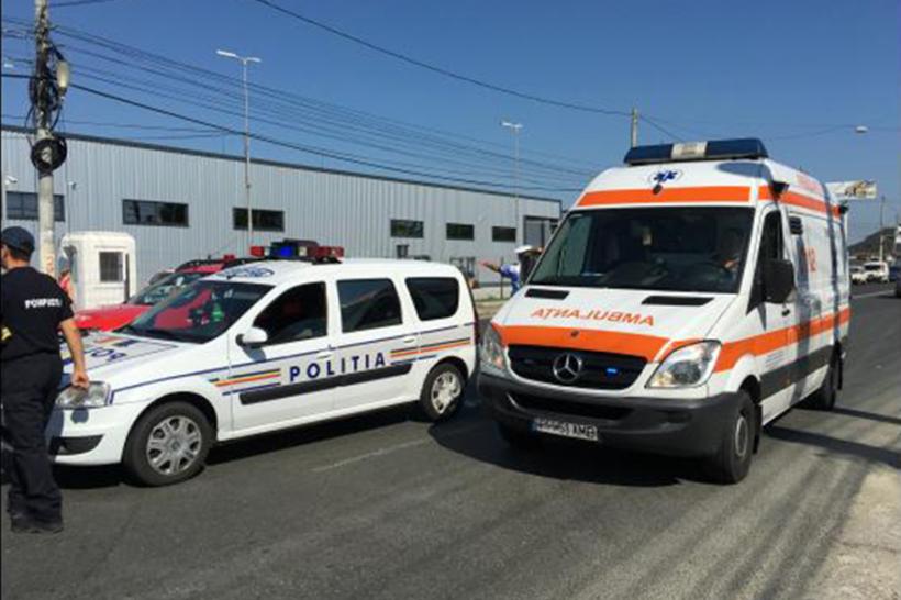Prahova: Cinci persoane rănite, între care una încarcerată, într-un accident pe DN 1B; trafic blocat