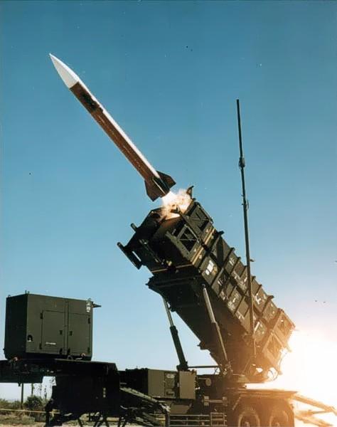 SUA: Departamentul de Stat a aprobat o posibilă vânzare a unor sisteme de rachete Patriot către România