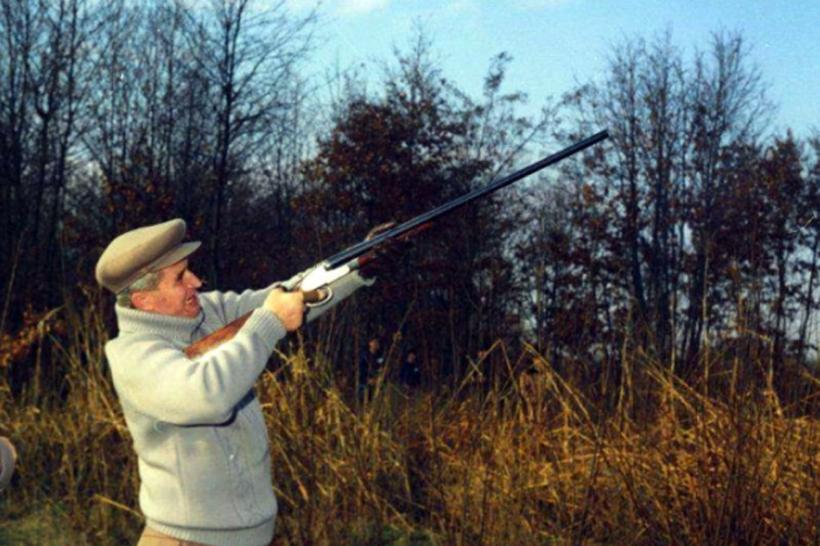 S-a vândut arma de vânătoare a lui Ceaușescu