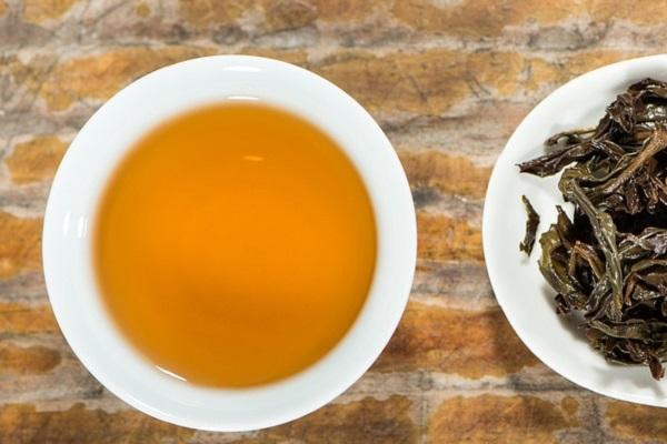 Ceaiul care a vindecat doi bolnavi de ciroză