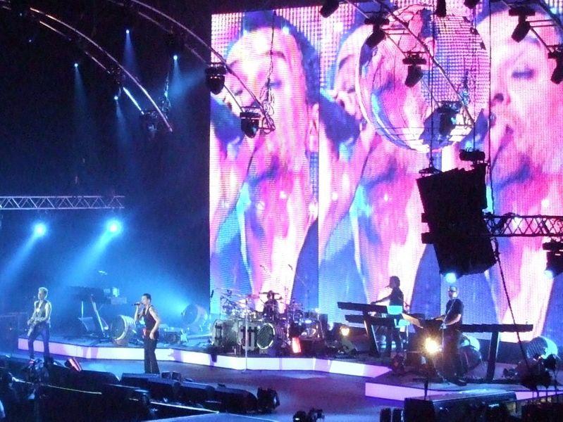  Depeche Mode va susține duminică un concert extraordinar la Cluj
