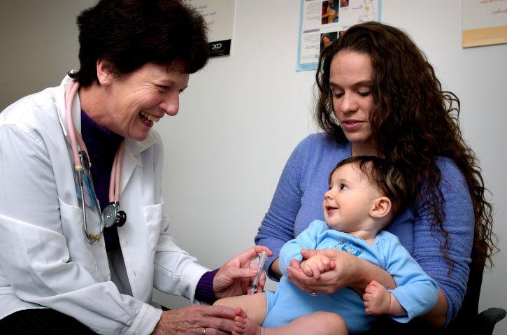 Bodog, despre campania de vaccinare: Nu ducem copii cu forța la vaccinare