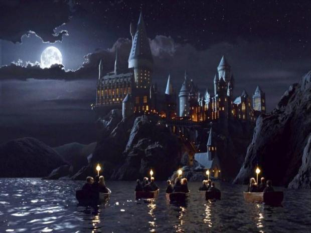 Fanii Harry Potter se vor putea bucura în toamnă de două noi cărți