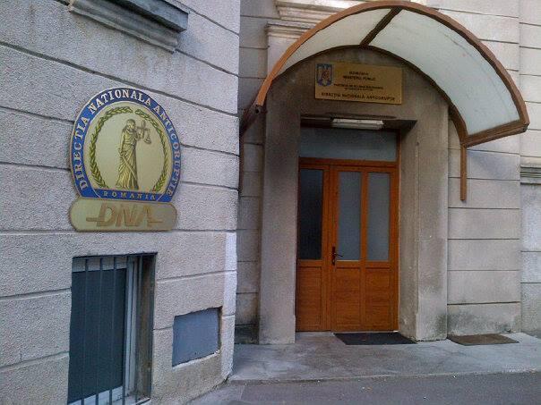 Şeful Serviciului Anticorupţie Botoşani, sub control judiciar în dosarul fostului prim-procuror al Tribunalului Botoşani