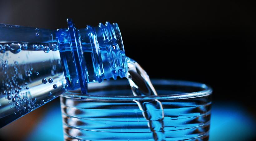 Câtă apă trebuie să bei pentru a avea rinichii sănătoși