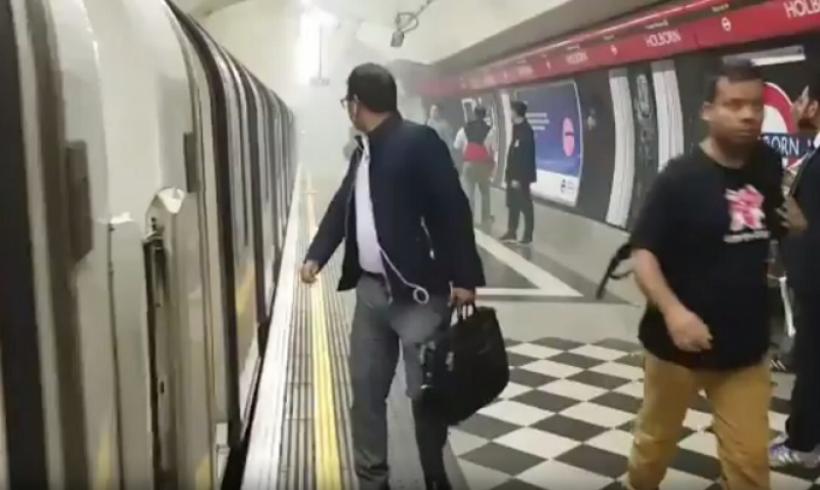 Londra, ÎN ALERTĂ! O nouă EXPLOZIE a zguduit metroul din capitala britanică