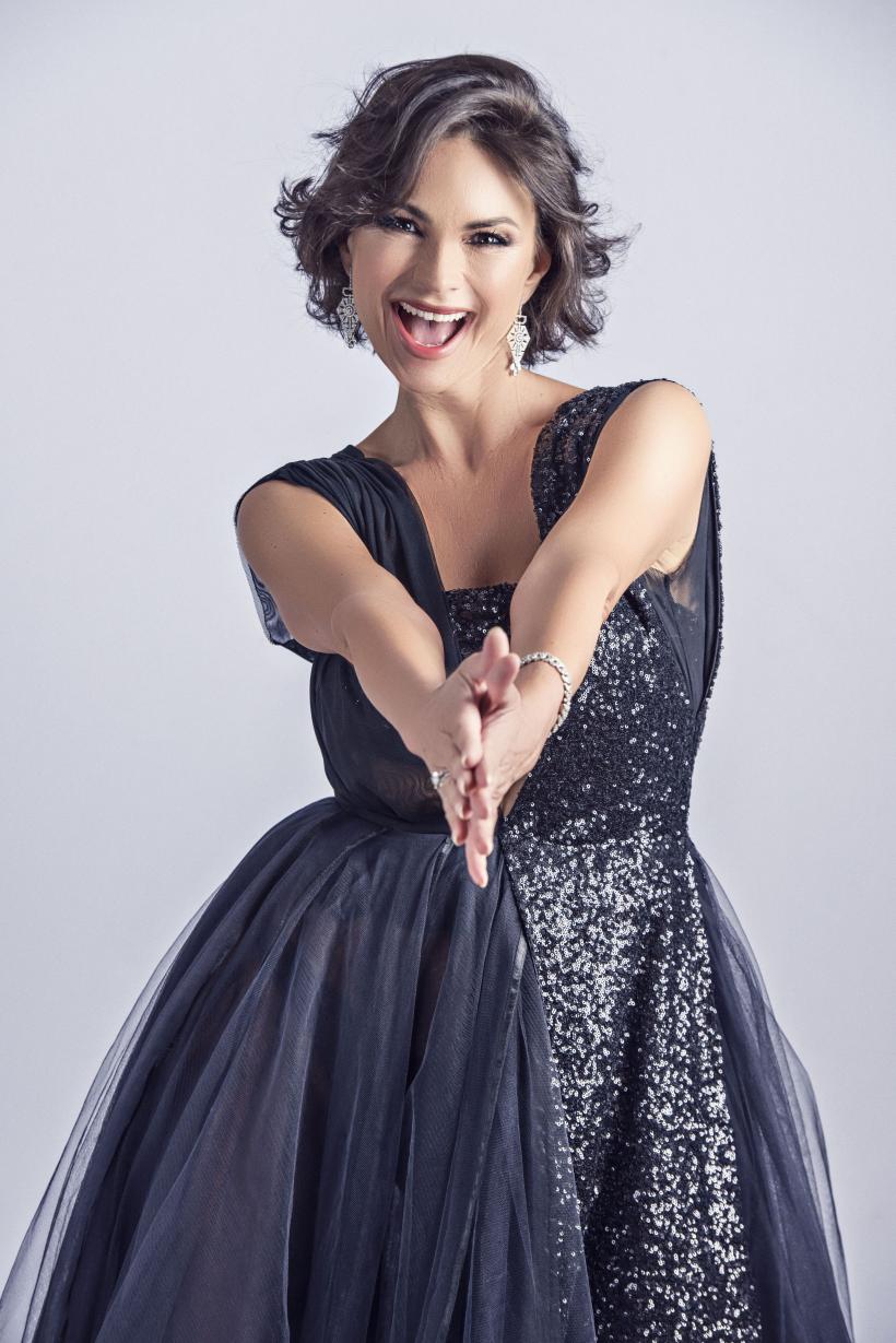 Ramona Bădescu, Lidia Buble, Adriana Trandafir, Julie Mayaya și Anisia Gafton,  concurente la  “Te cunosc de undeva!” 18584793