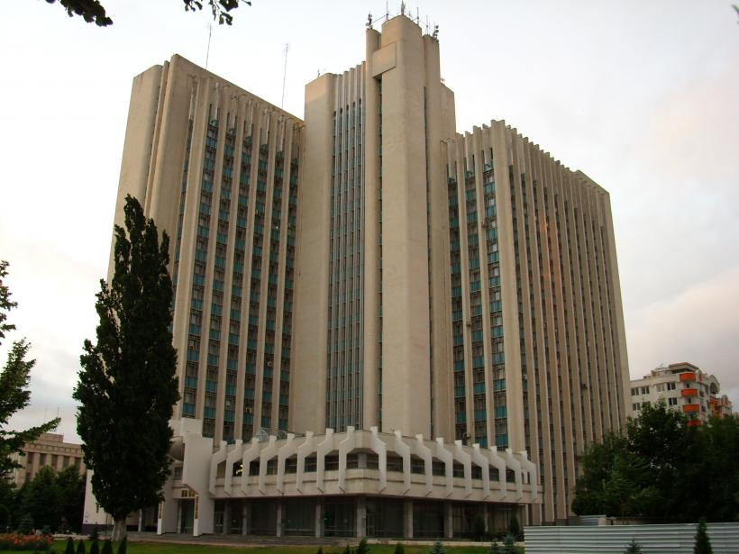 Percheziții în clădirea Guvernului din Chișinău