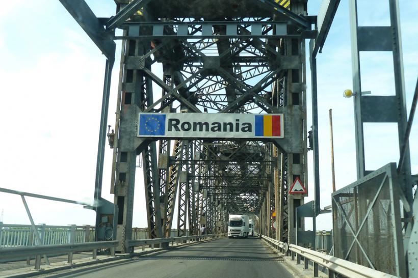 Podul Giurgiu-Ruse nu mai face faţă traficului crescut