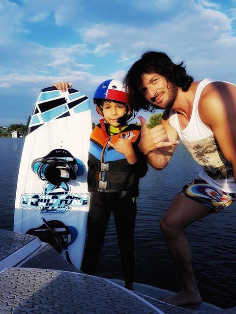 “Neatza cu Răzvan şi Dani” şi “Prietenii de la 11” revin din vacanţă… în vacanţă 18585665