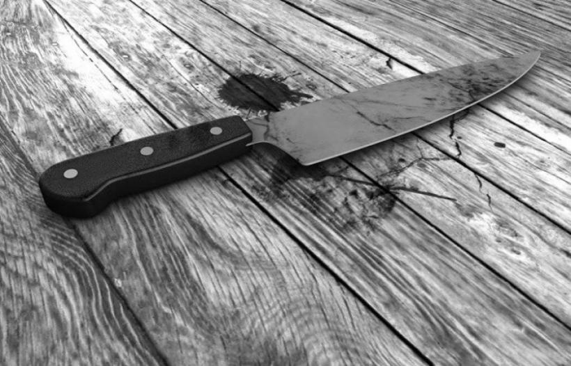 Caz cutremurătorT! Un bărbat de 35 de ani și-a ucis mama cu mai multe lovituri de cuţit, după care i-ar fi mâncat inima