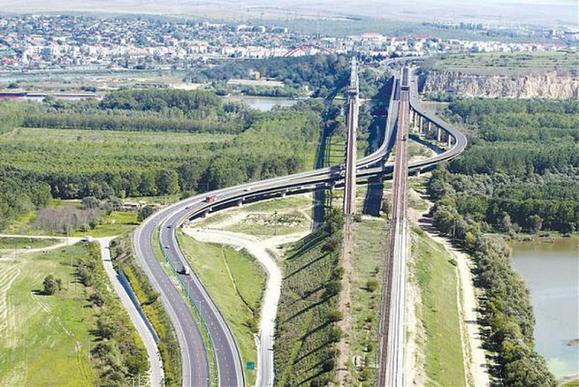 CNAIR începe lucrări de întreţinere pe podurile Feteşti şi Cernavodă; lucrările se derulează pe timp de noapte până pe 8 septembrie