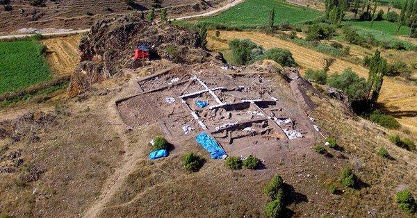 Arheologii turci au descoperit un atelier de vopsitorie vechi de 8.000 de ani