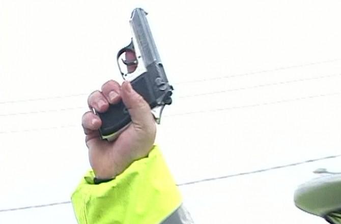  IGPF: Focuri de armă pentru prinderea unor contrabandiști cu țigări la Vicovu de Sus
