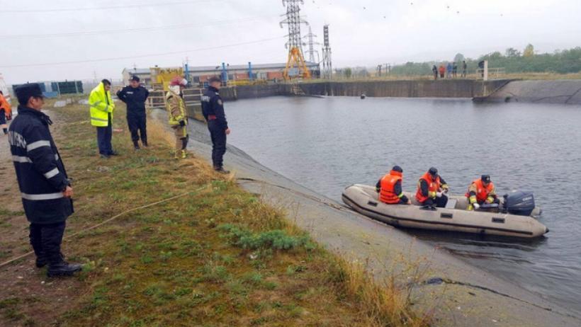 Descoperire macabră în canalul Săbolciu, din Bihor. Cadavrul unei femei, văzut de un localnic plutind pe suprafaţa apei