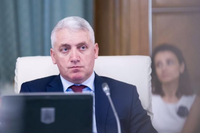 Adrian Ţuţuianu: I-am lăsat premierului demisia mea