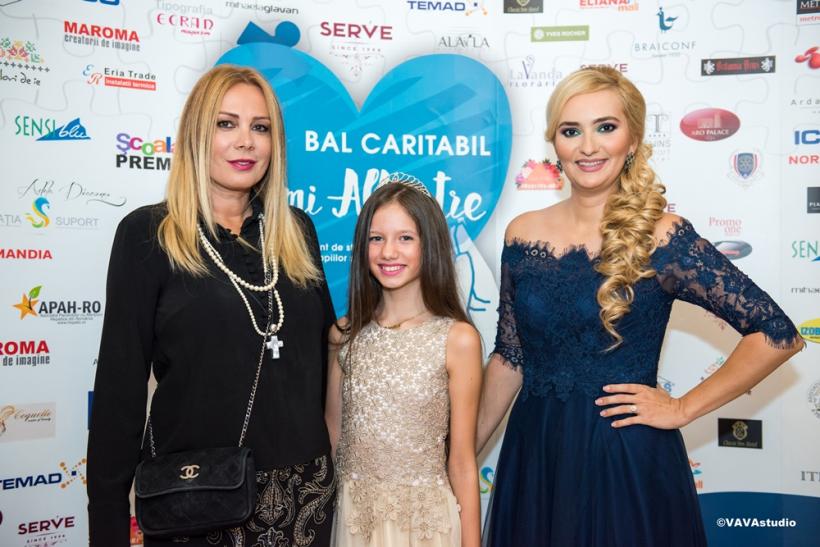 La 12 ani a cucerit America. Fetiţa de la Sibiu care prezintă moda la New York Fashion Week 18586560