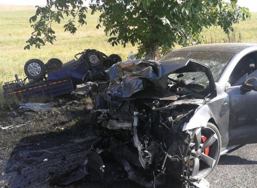 Accident teribil pe o şosea din Tulcea! O Dacie a fost lovită de un Audi condus cu viteză 