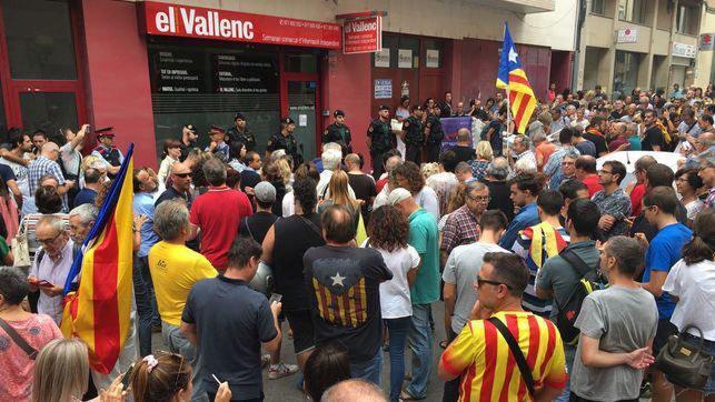 Percheziții la o publicație din Catalonia suspectată că ar fi tipărit buletine de vot