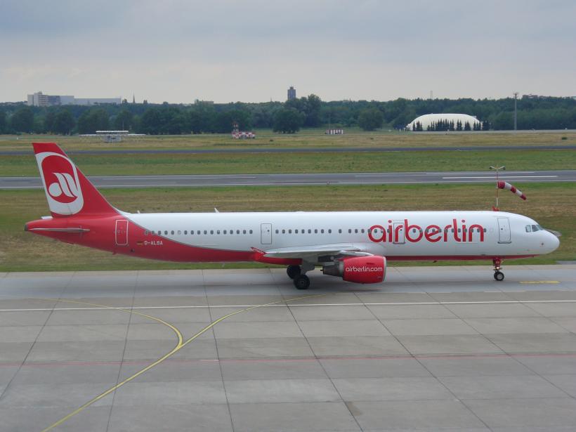 70 de zboruri Air Berlin au fost anulate după ce piloții s-au imbolnăvit subit