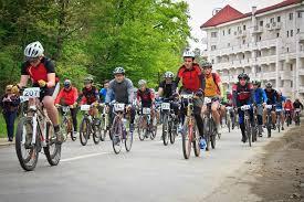 La Buzău, 12 bicicliști vor parcurge 1000 de kilometrii pentru promovarea serviciilor de îngrijirire la domiciliu