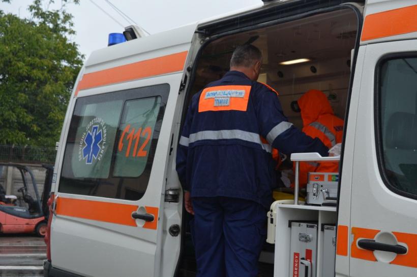 Brașov: Circulație blocată pe DN13, în urma unui accident în care au fost implicate trei autovehicole
