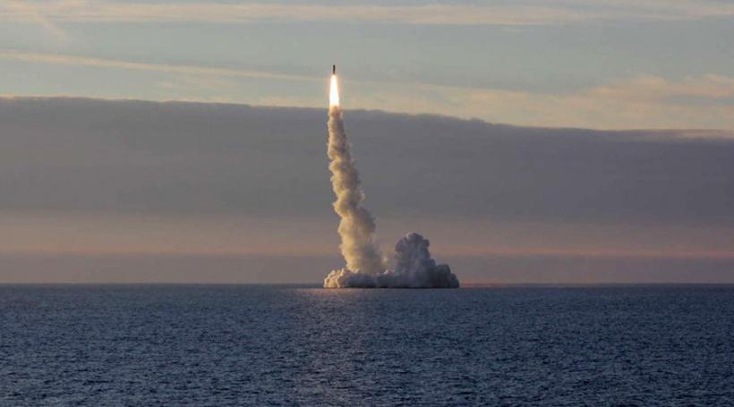 Submarine ruseşti au lansat rachete de croazieră asupra unor zone controlate de SI în Siria