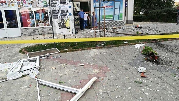 Explozie de proporții într-un bloc din Botoșani. Autoritățile au evacuat zeci de oameni din apartamente