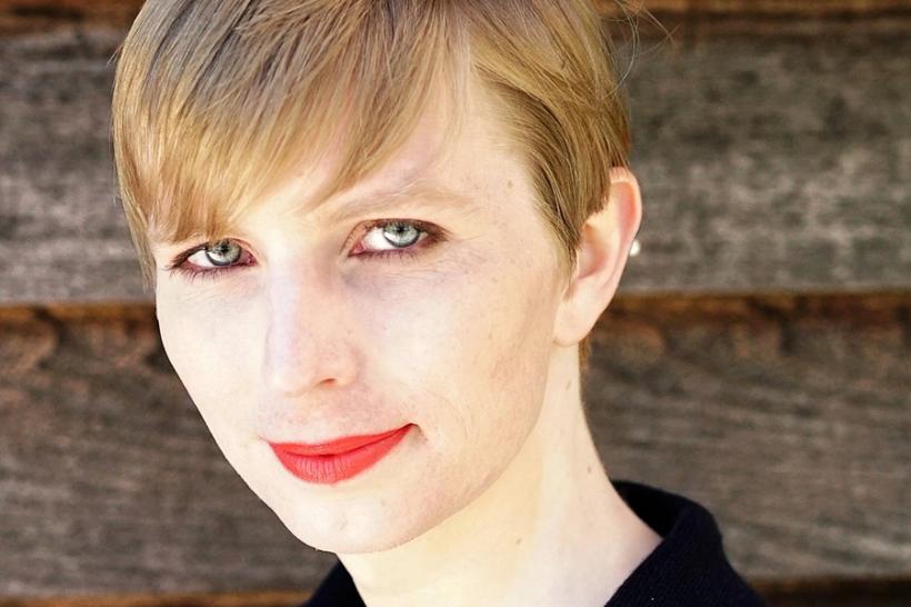 Harvard i-a retras invitaţia fostului militar transsexual Chelsea Manning de a participa ca profesor invitat