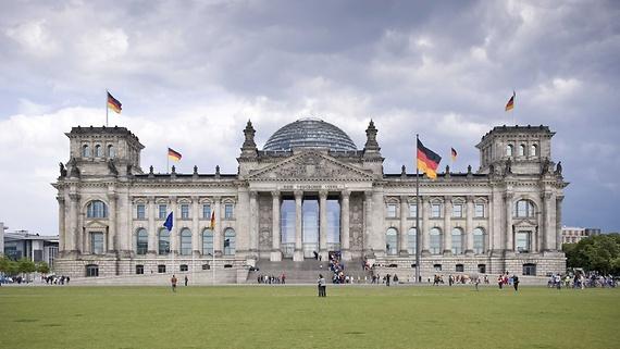 Şeful de cabinet al Angelei Merkel: Este mai bine să absentezi decât să votezi pentru AfD