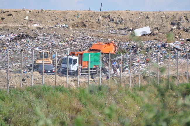 Reautorizarea gropii de gunoi de la Glina, un atentat la sănătatea localnicilor