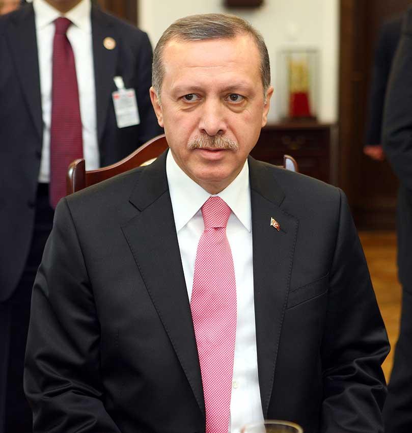 Preşedintele Turciei avertizează asupra unui &quot;război etnic&quot;, posibil din cauza independenţei Kurdistanului