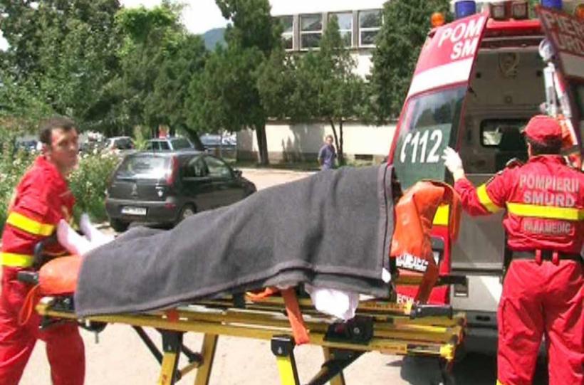 Accident mortal în Harghita: Doi pietoni au fost acroşaţi de o maşină condusă de un tânăr de 18 ani