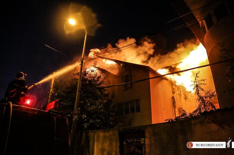 GALERIE FOTO - Interventia dramatică a pompierilor la incendiul de la căminul de bătrâni 18589213