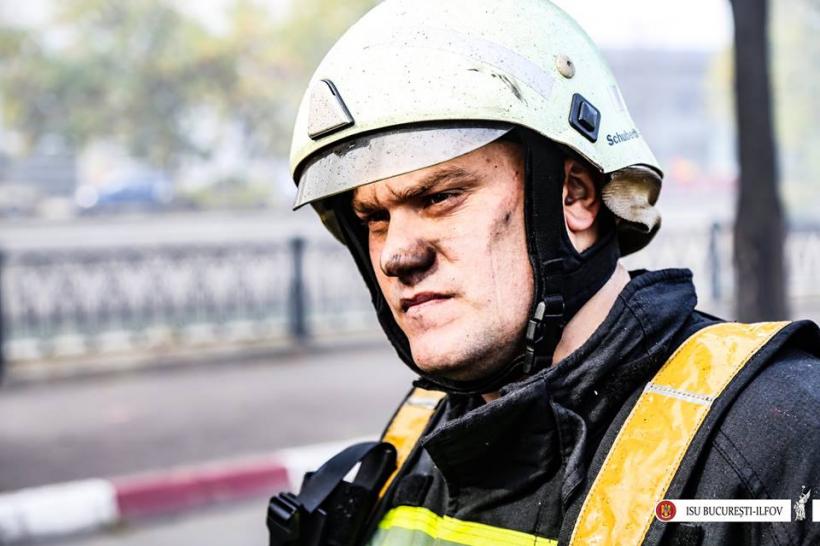 GALERIE FOTO - Interventia dramatică a pompierilor la incendiul de la căminul de bătrâni 18589224