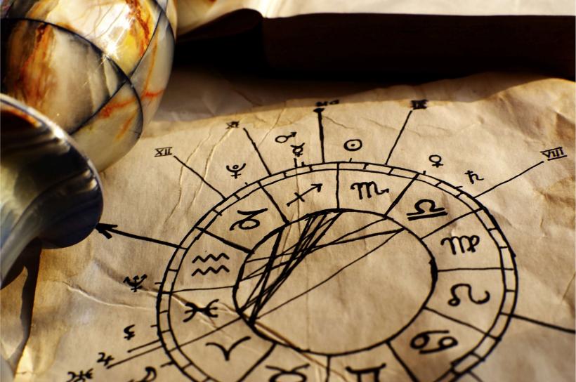 Horoscopul runelor pentru săptămâna 2 - 8 octombrie. O zodie descoperă o dragoste nouă