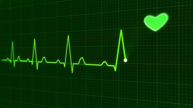Studiu: Urmărirea meciurilor poate crește pulsul chiar și cu 110%, un risc major pentru persoanele bolnave de inima 