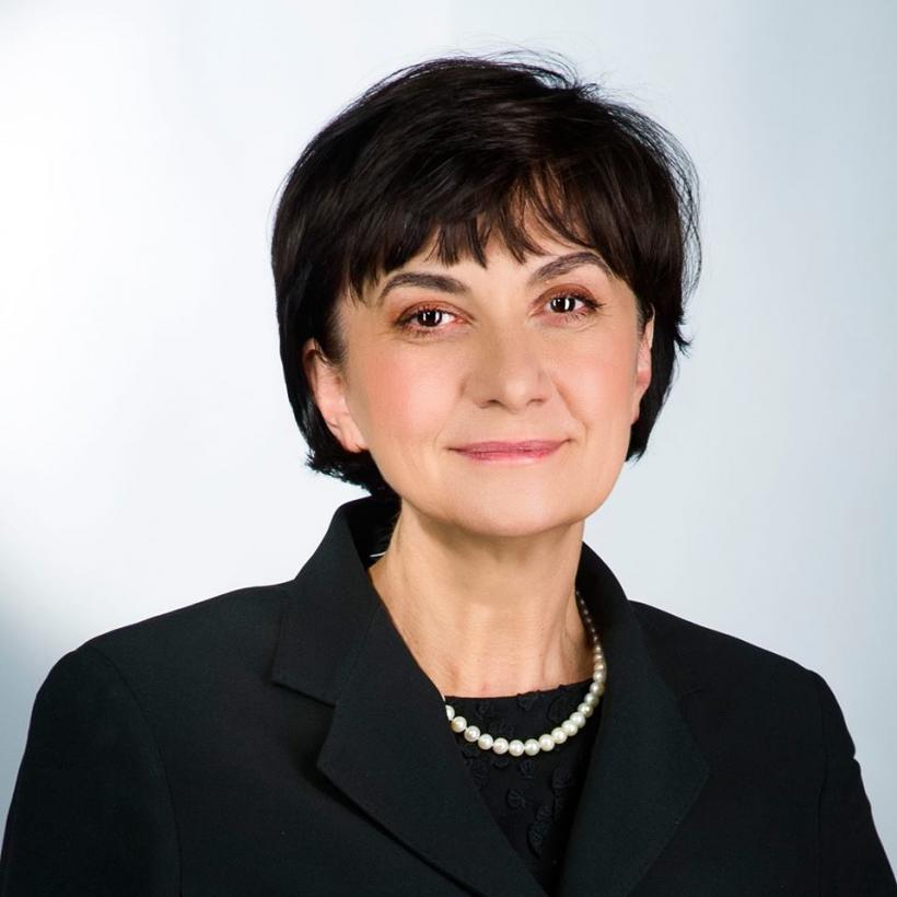 Irina Socol, denunţătoare în dosarul şefei Direcţiei IT din ANAF, acuzată că a luat mită un milion de euro