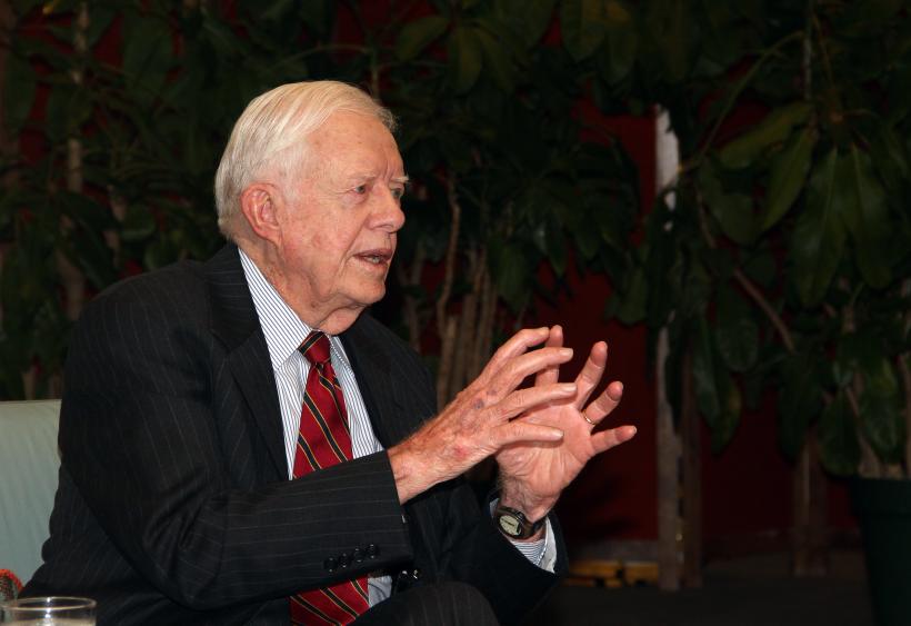 Jimmy Carter dorește să discute un tratat de pace cu Kim Jong-un