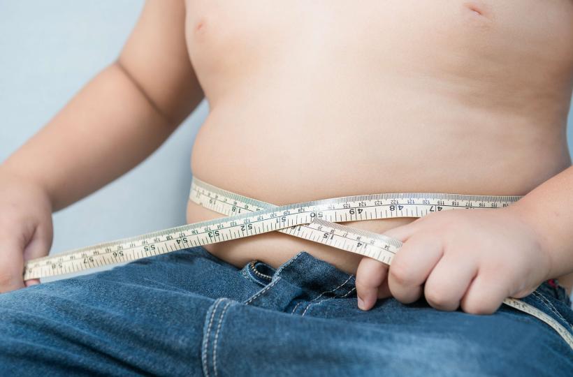 OMS: De 10 ori mai mulţi obezi decât în anii ’70