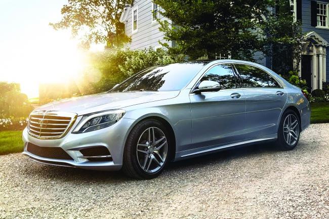  Mercedes şi-a consolidat poziţia de cel mai mare producător de automobile de lux din lume