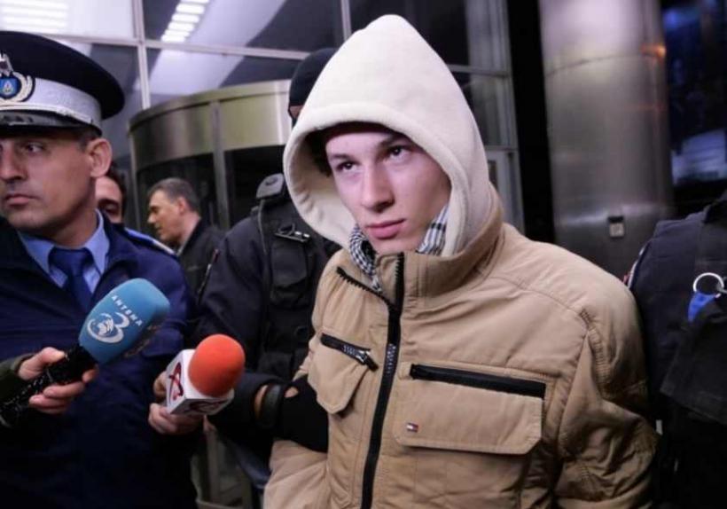 Adolescentul din Craiova care pregătea un atac terorist, condamnat definitiv