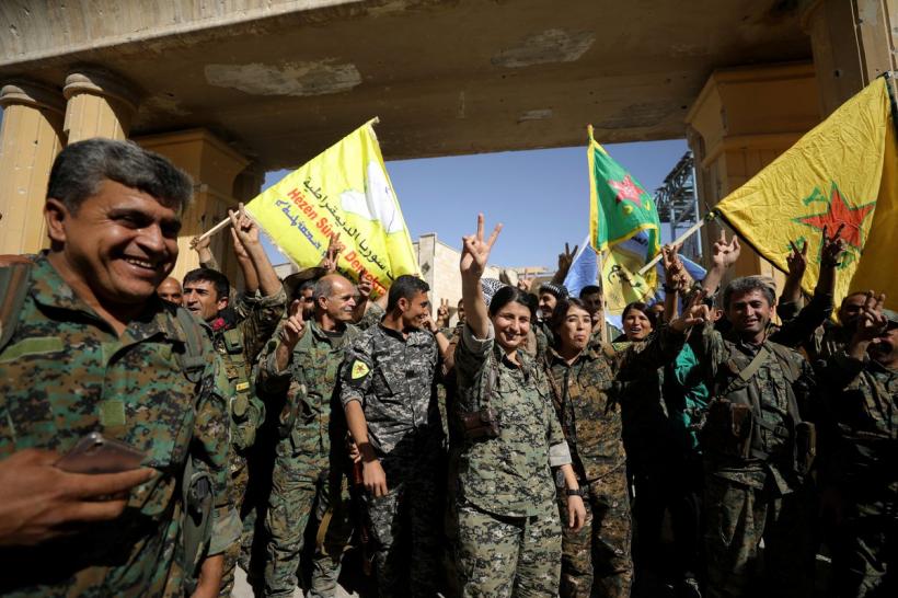 ISIS a pierdut principalul bastion. Raqqa, eliberat[ de Forţelor democrate siriene 