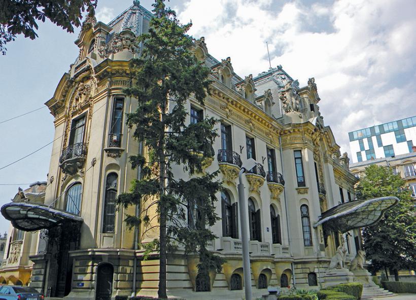 Birocrație demolatoare: Muzeul Enescu, gata să cadă, deși are bani de renovare