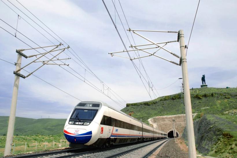 BTK, cea mai scurtă şi cea mai sigură calea ferată care uneşte Europa de Asia