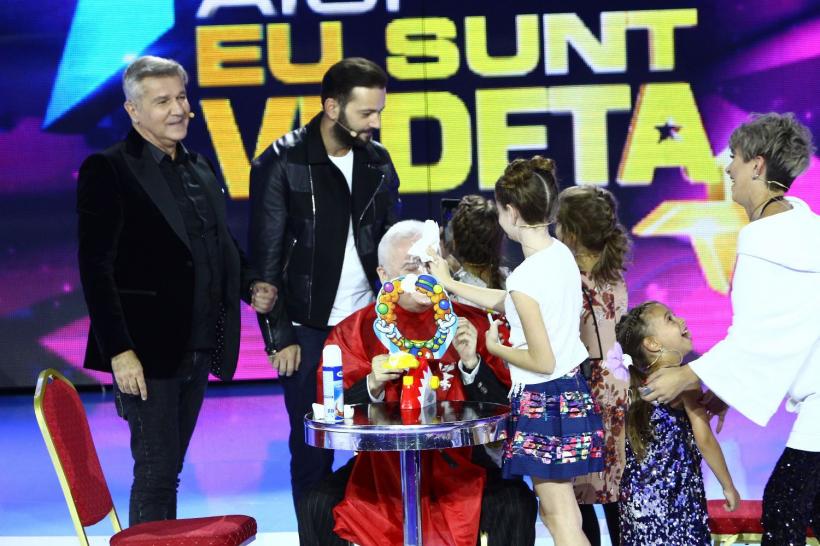Irina și Irinel Columbeanu joacă “ruleta rusească cu frișcă”,  la “Aici eu sunt vedeta” 18592482