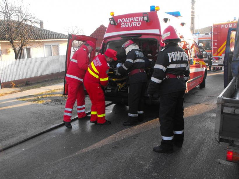 Bistriţa-Năsăud: Trafic blocat pe DN 17 în urma unui accident rutier în care au fost implicate patru autoturisme